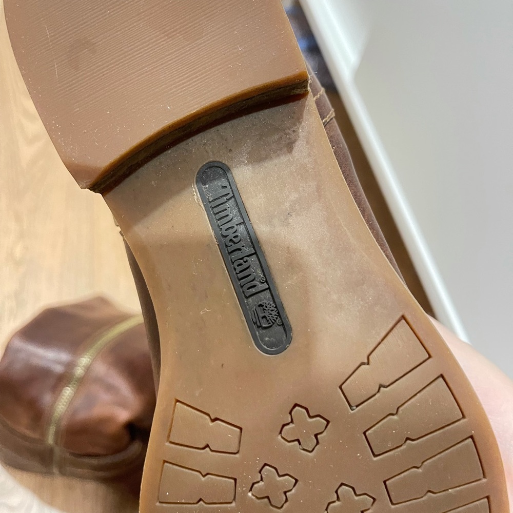 Boots - Picture 3 of 4